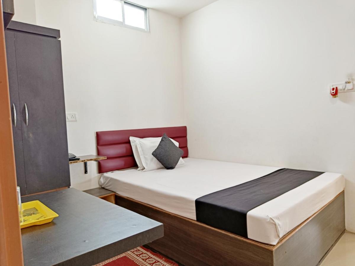 Hotel Executive Inn Hailakandi Dış mekan fotoğraf