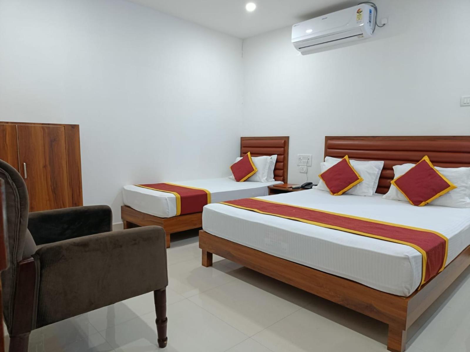 Hotel Executive Inn Hailakandi Dış mekan fotoğraf
