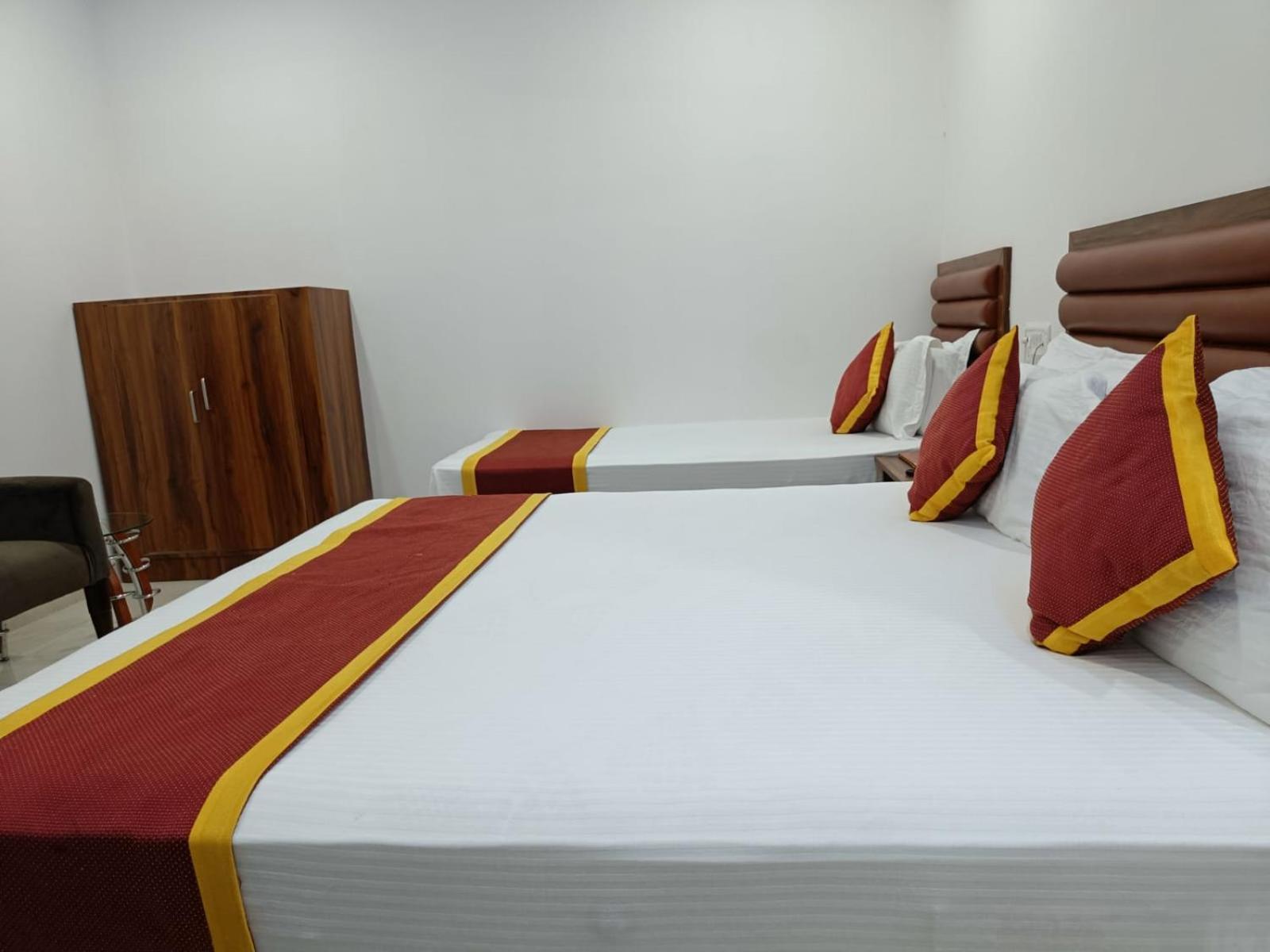 Hotel Executive Inn Hailakandi Dış mekan fotoğraf