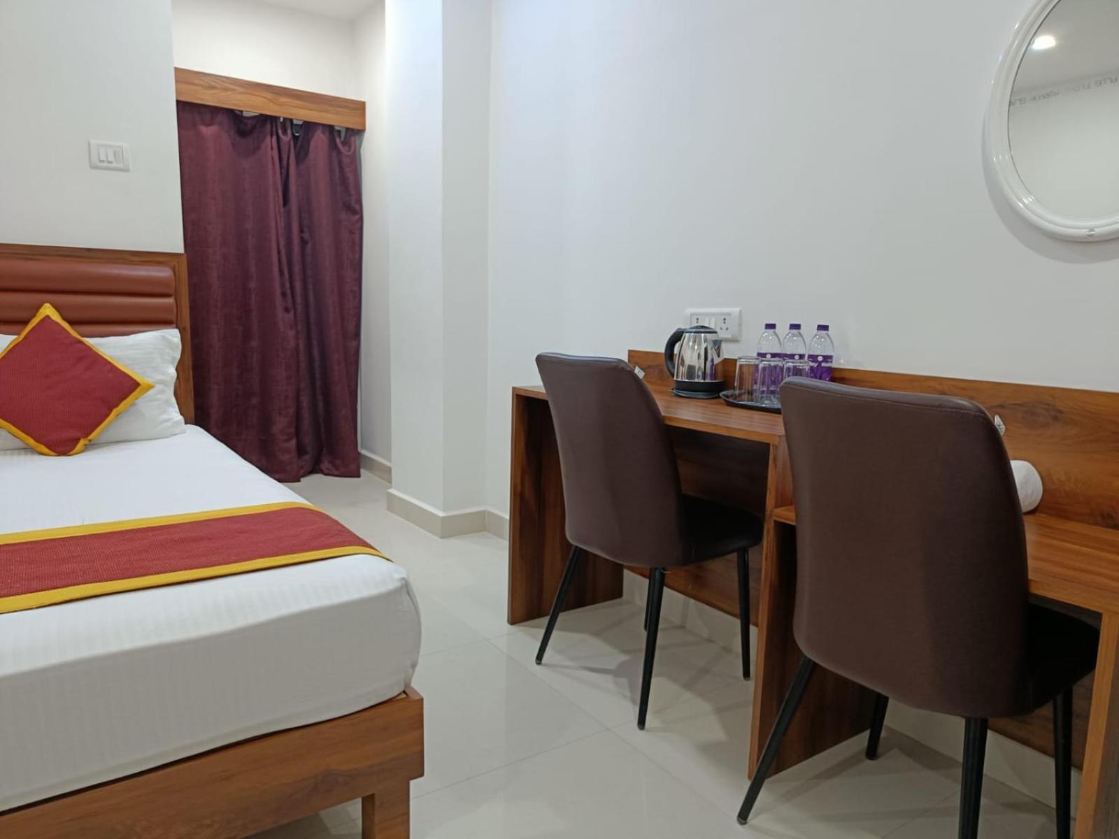 Hotel Executive Inn Hailakandi Dış mekan fotoğraf