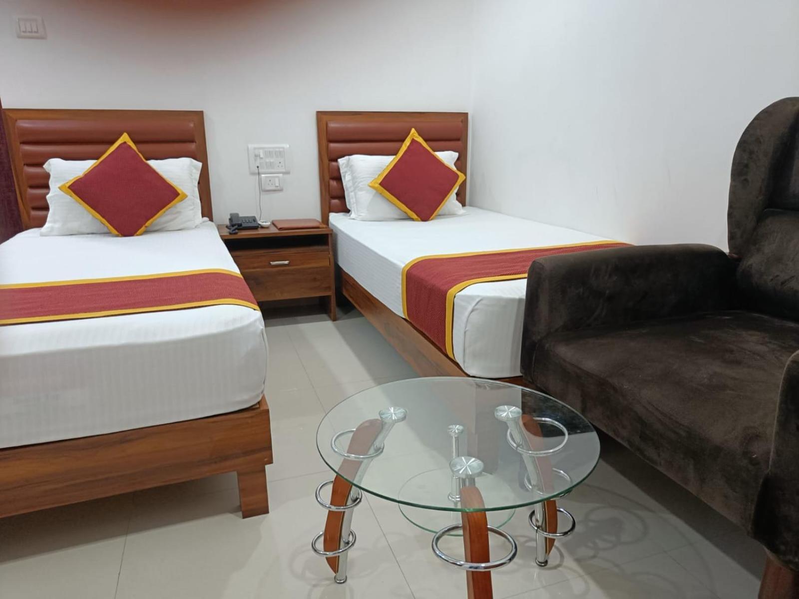 Hotel Executive Inn Hailakandi Dış mekan fotoğraf