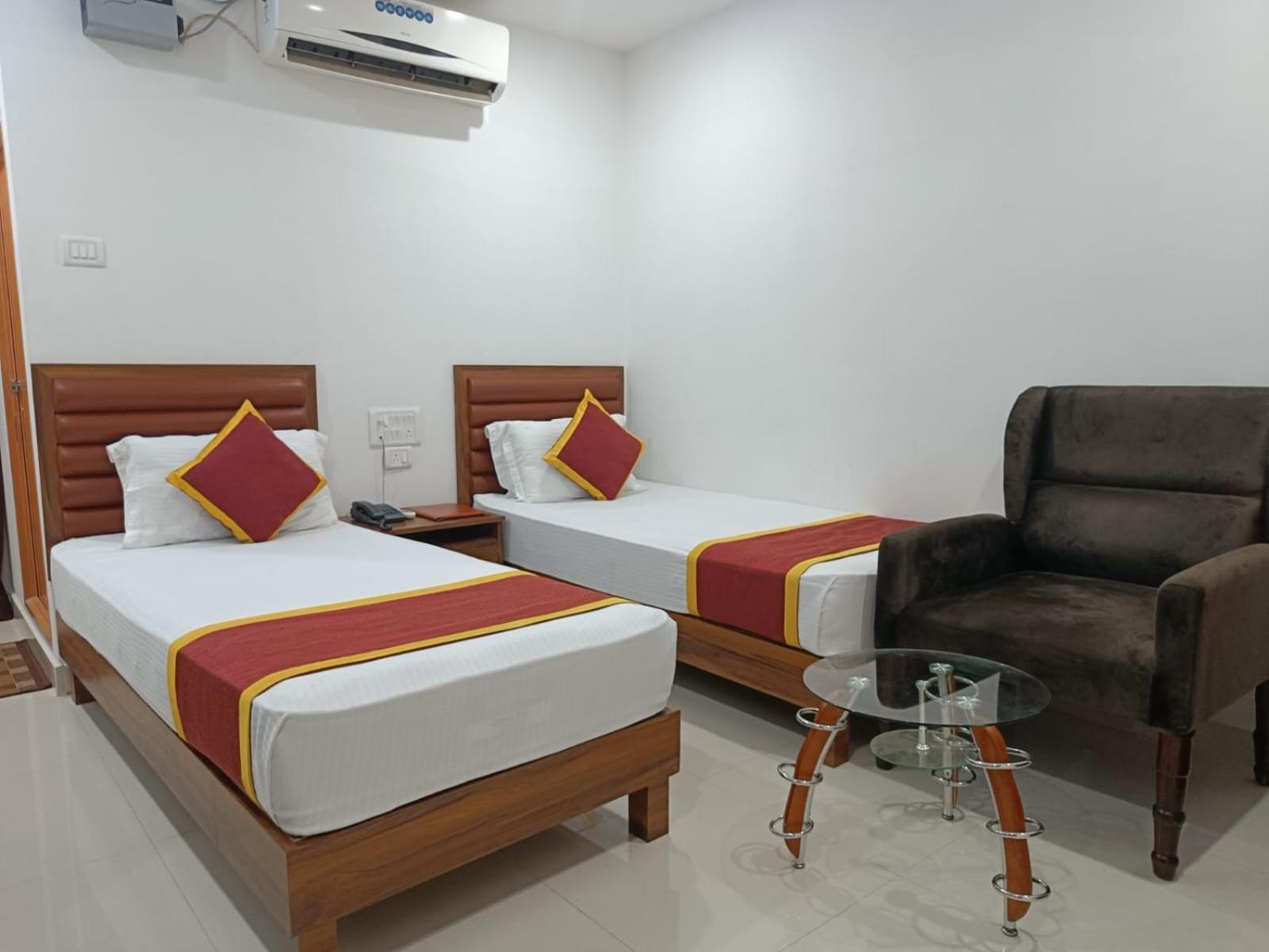 Hotel Executive Inn Hailakandi Dış mekan fotoğraf