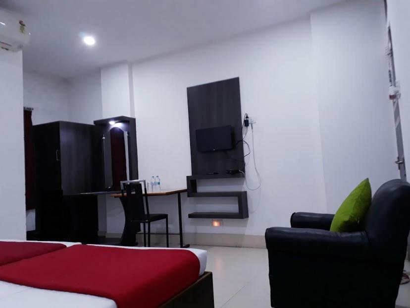 Hotel Executive Inn Hailakandi Oda fotoğraf